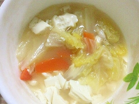 豆腐と野菜の塩スープ